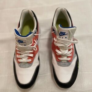 Men’s Nike Air Max 1, Size 10. In very good condition— barely worn.